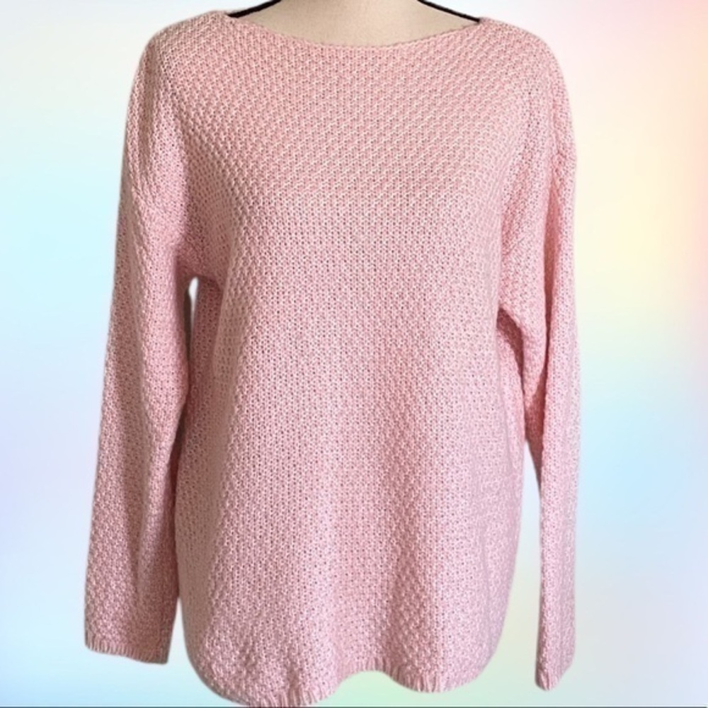 LORD & TAYLOR light pink patterned knit boatneck sweater in size Small. EUC